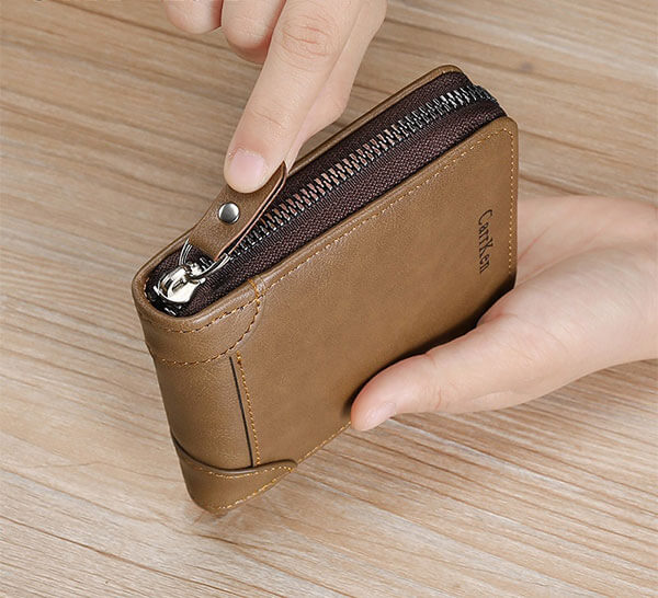 GOL Zip Wallet – Stylish Men’s Fashion Accessory